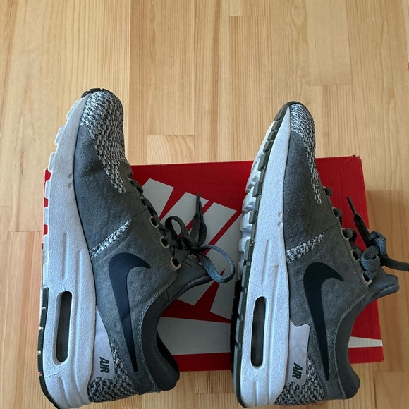 Nike Other - Nike Air Max - Youth Size